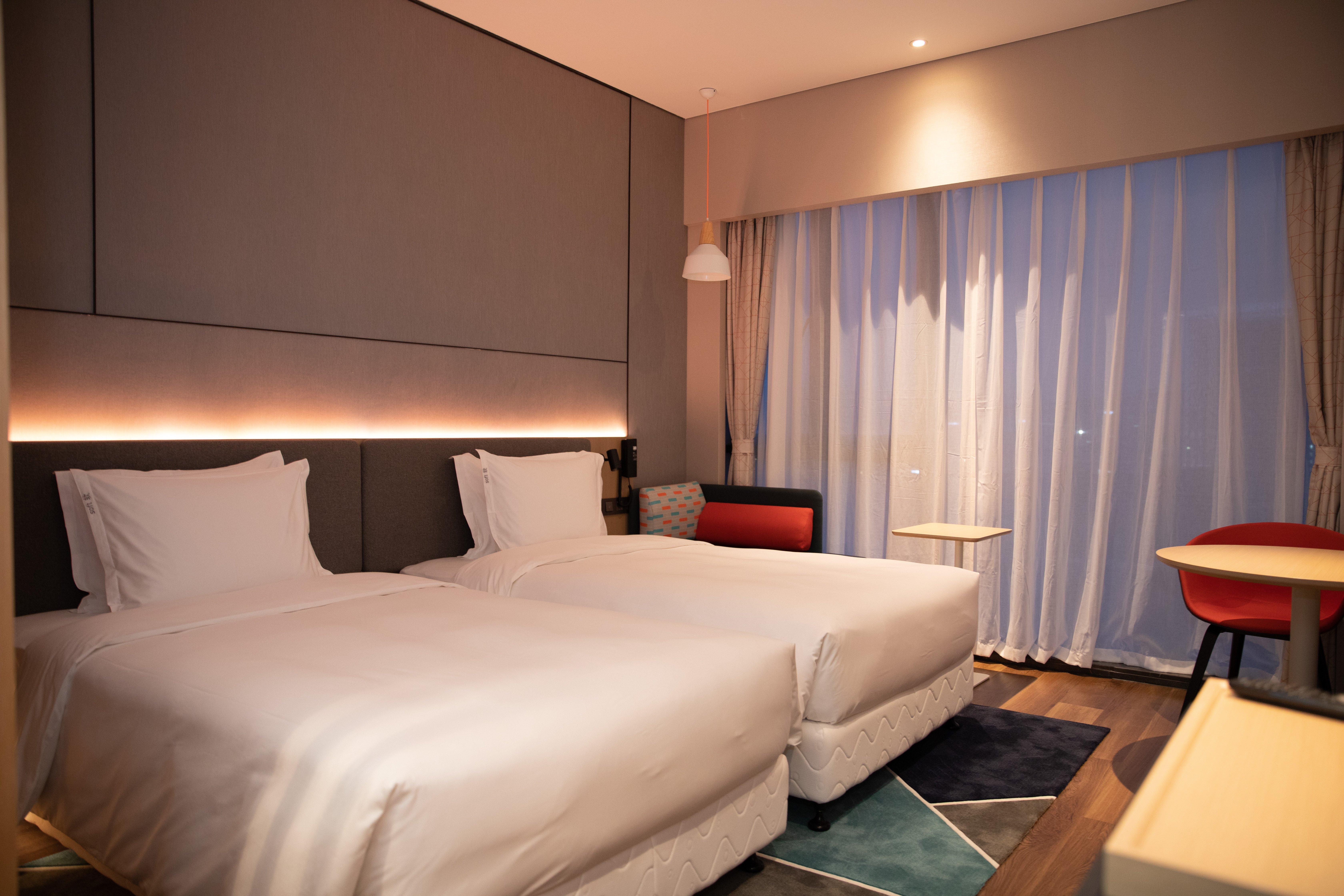 Holiday Inn Express Shenzhen Longhua By Ihg Buitenkant foto