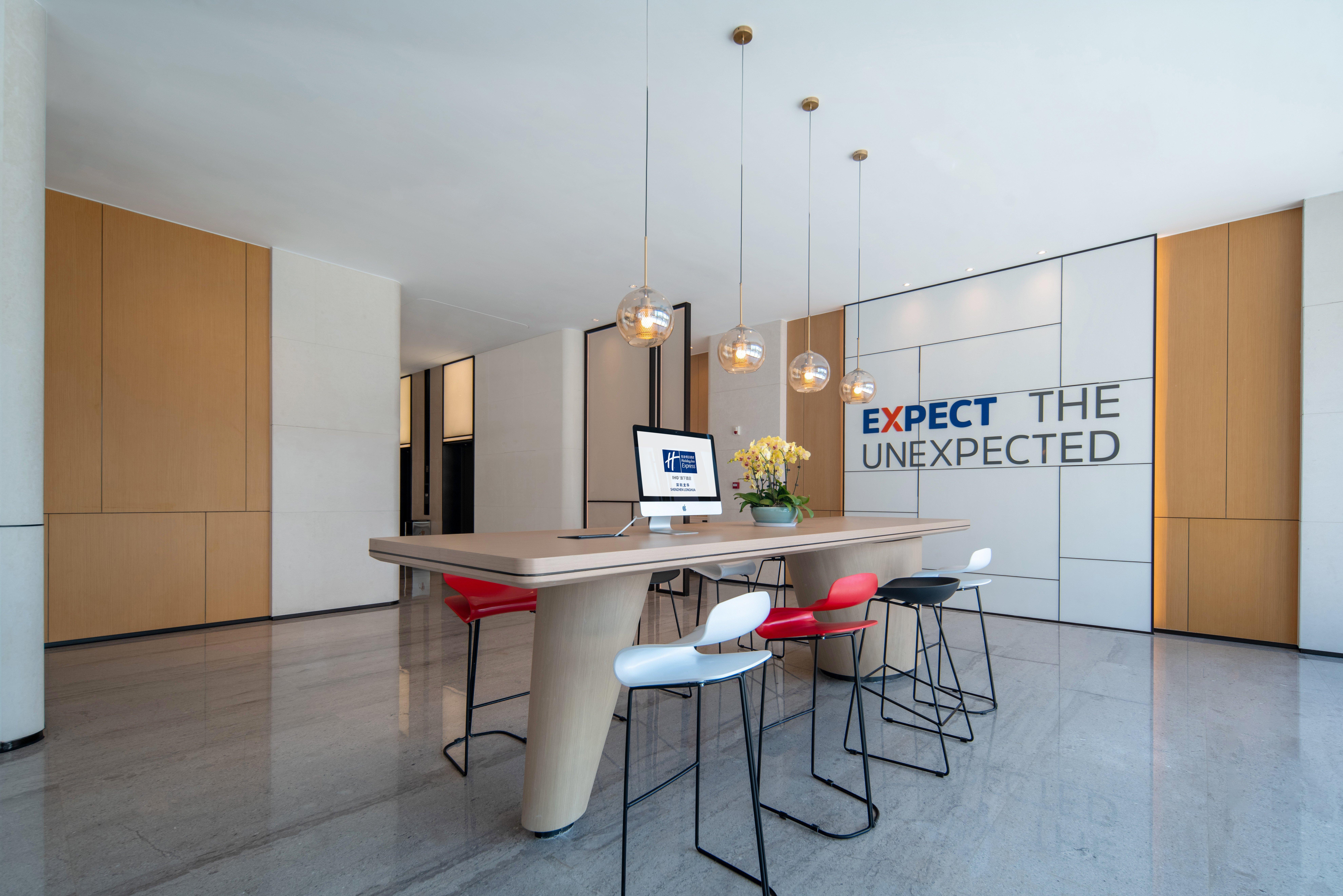 Holiday Inn Express Shenzhen Longhua By Ihg Buitenkant foto